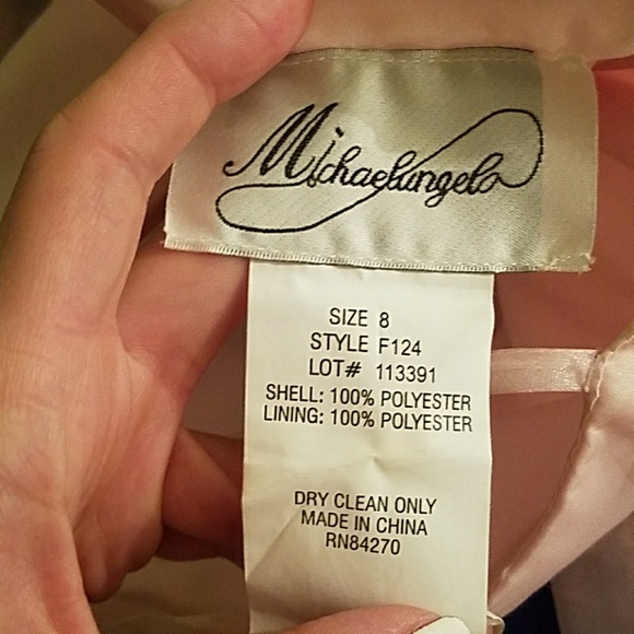 Plush pink gown and shall - Picture 5 of 6